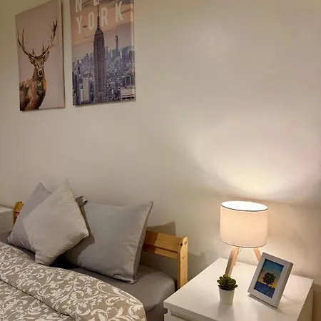 Apartmán Charming 3 Bedrooms Apartment, Cool Neighbourhood *