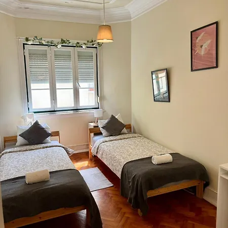 Charming 3 Bedrooms Apartment, Cool Neighbourhood Apartmán