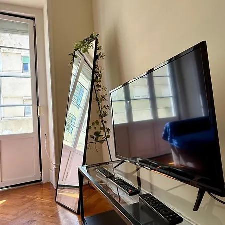 Charming 3 Bedrooms Apartment, Cool Neighbourhood Lisboa