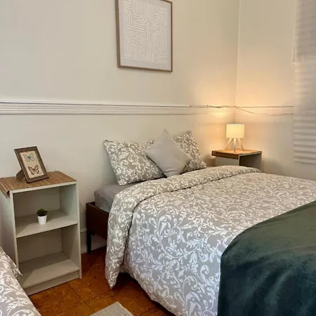 Charming 3 Bedrooms Apartment, Cool Neighbourhood Apartmán