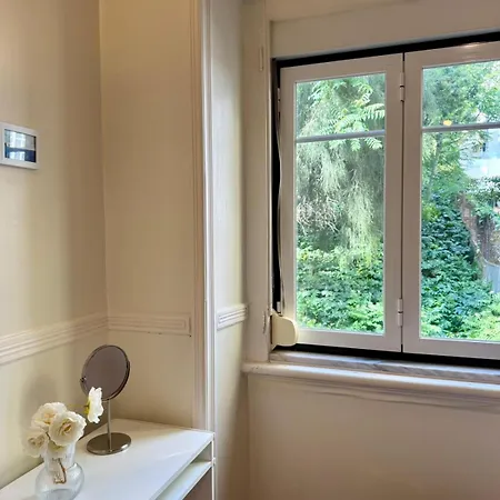Charming 3 Bedrooms Apartment, Cool Neighbourhood Apartmán Lisboa