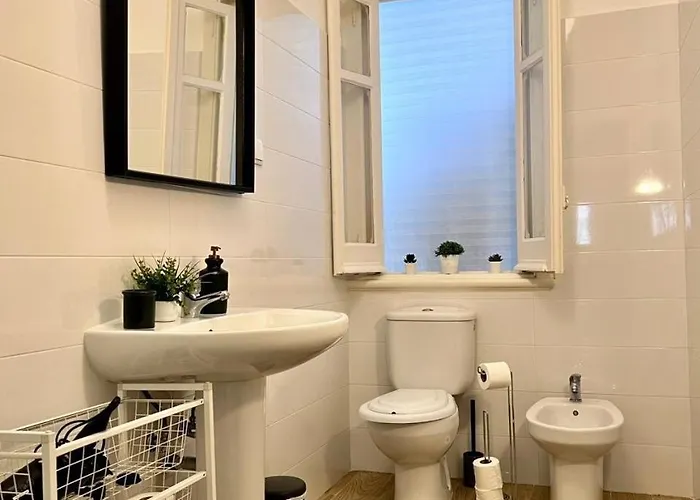 Charming 3 Bedrooms Apartment, Cool Neighbourhood Apartamento Lisboa