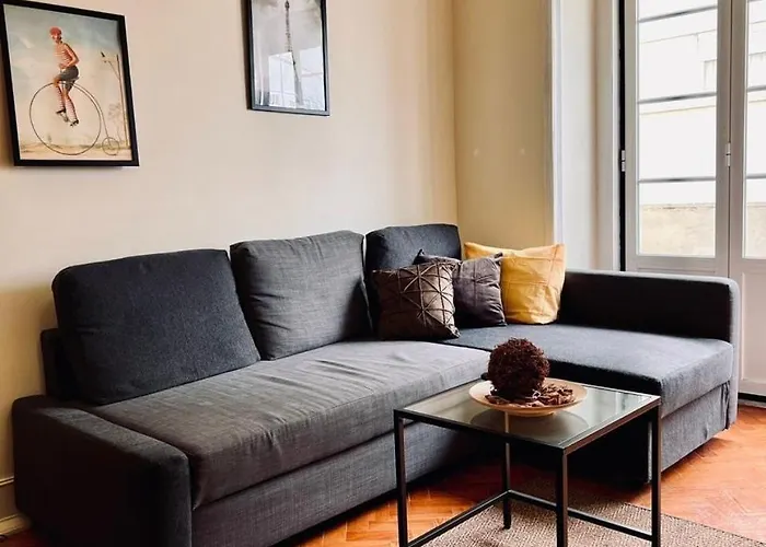 Charming 3 Bedrooms Apartment, Cool Neighbourhood Apartamento *