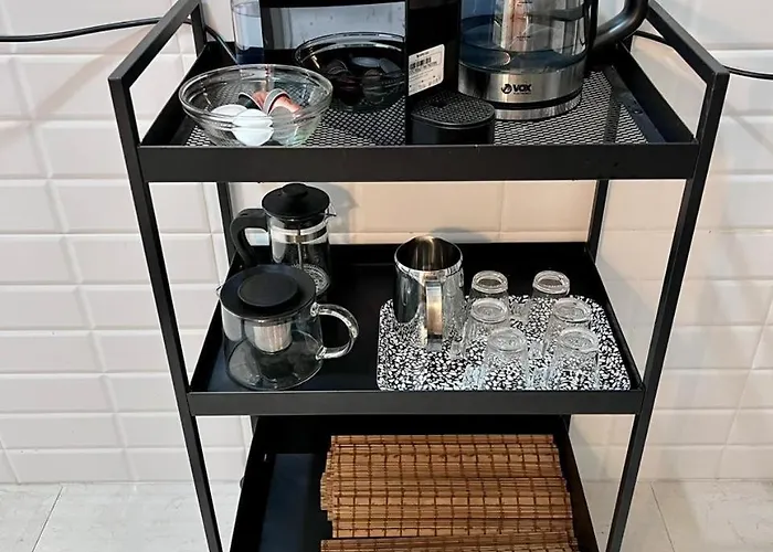 Charming 3 Bedrooms Apartment, Cool Neighbourhood 公寓 *