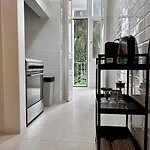 Charming 3 Bedrooms Apartment, Cool Neighbourhood Apartamento