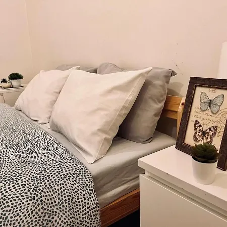 Charming 3 Bedrooms Apartment, Cool Neighbourhood Lizbona